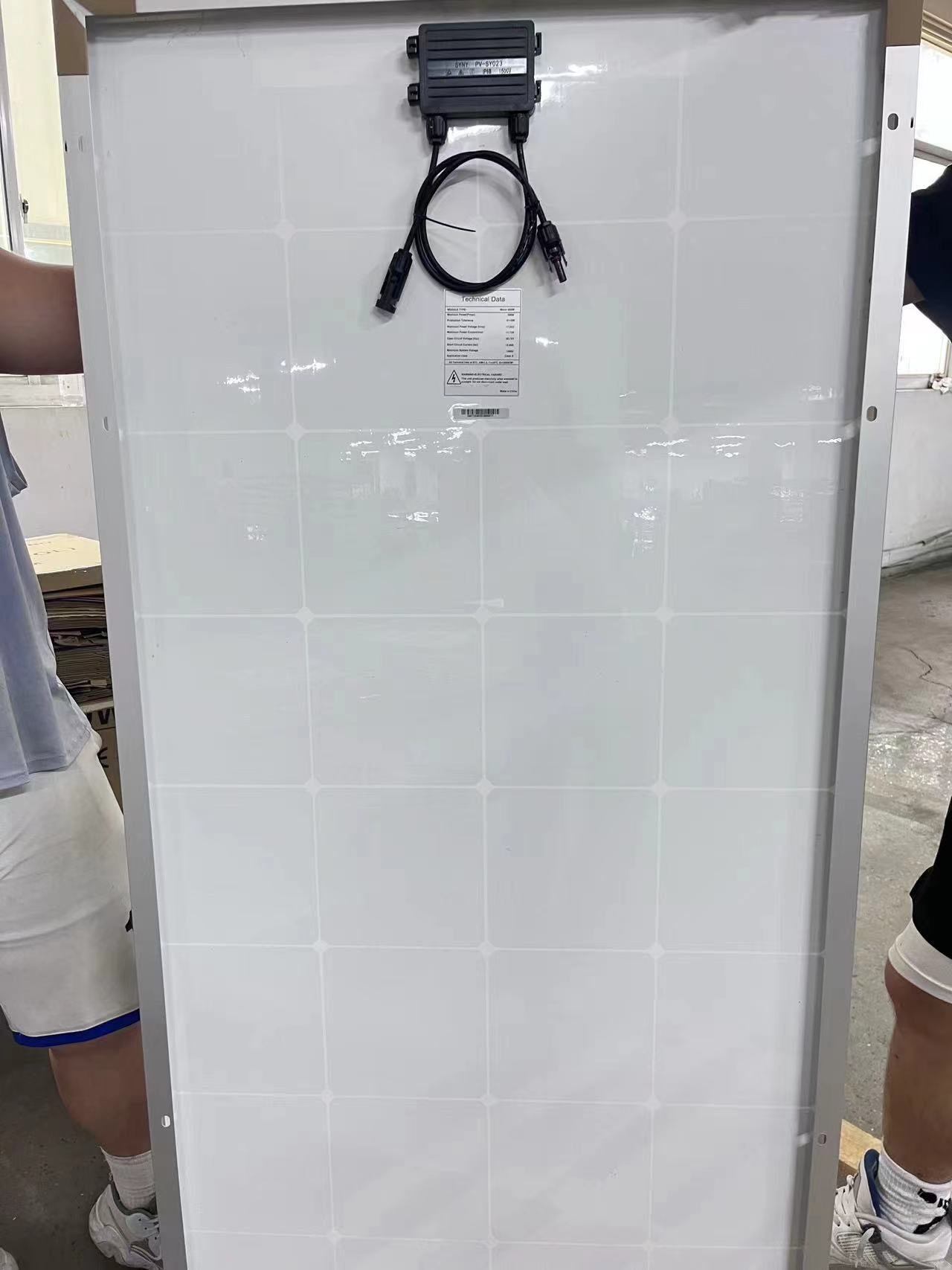 ຄຸນນະພາບດີ 200W ໂມດູນພະລັງງານແສງຕາເວັນມີປະສິດທິພາບສູງ 200W ສໍາລັບເຮືອນແລະທຸລະກິດ